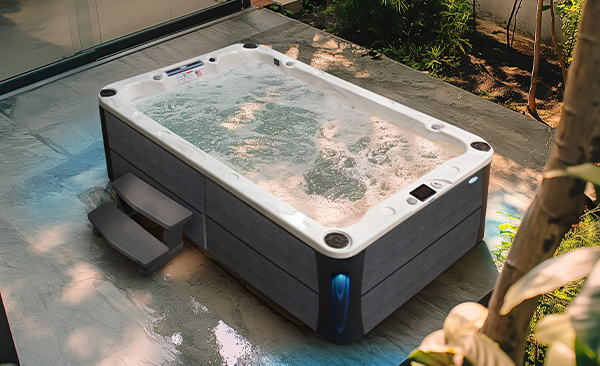 Deck Series Clifton hot tubs for sale
